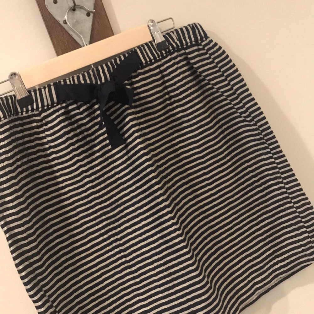 Ann Taylor Navy/gold stripe skirt Sz s